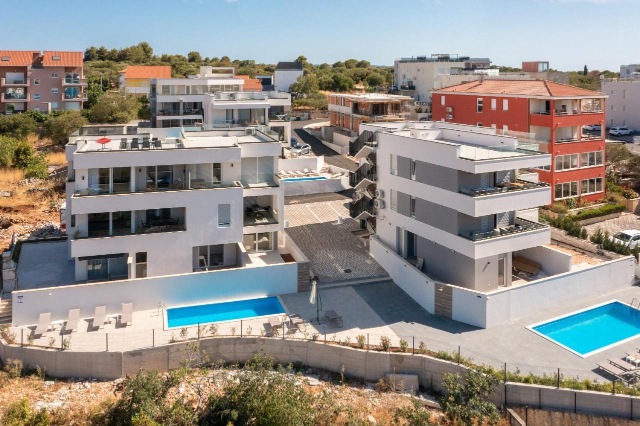 Apartment Alegria In Okrug With Heated Pool, Sea View, Jacuzzi, Wifi Trogir Kültér fotó