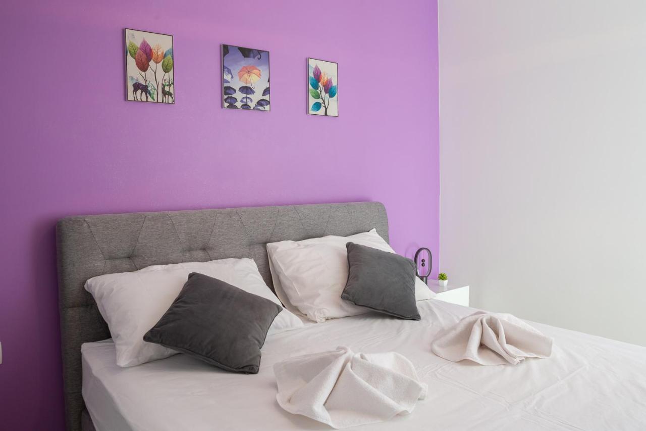 Apartment Alegria In Okrug With Heated Pool, Sea View, Jacuzzi, Wifi Trogir Kültér fotó