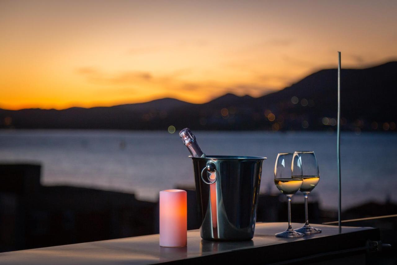 Apartment Alegria In Okrug With Heated Pool, Sea View, Jacuzzi, Wifi Trogir Kültér fotó